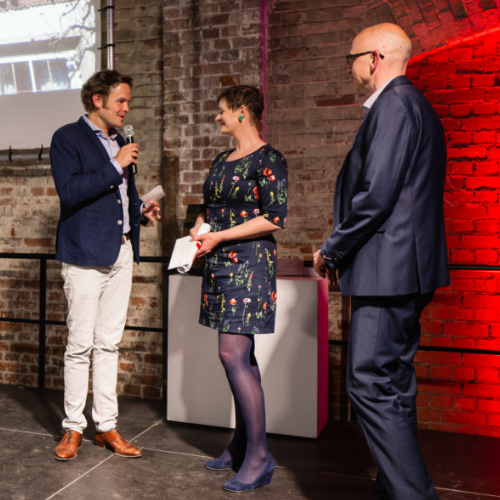Preisträgerinnen 2016 mit Christian Limpert